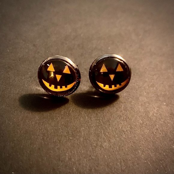 Orange Jack O Latern Post Earrings - Picture 1 of 1